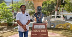 Jaydev photo with Jagdishbhai Statue