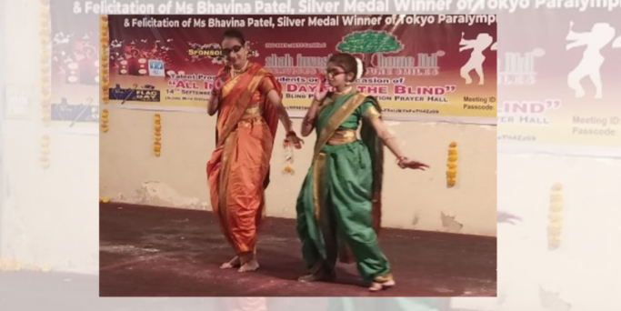 Dhruvi Pandya Dancing on stage